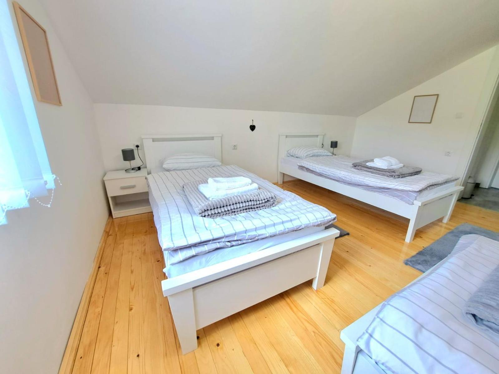 Sobe Zizi Bed & Breakfast Jajce Exterior foto