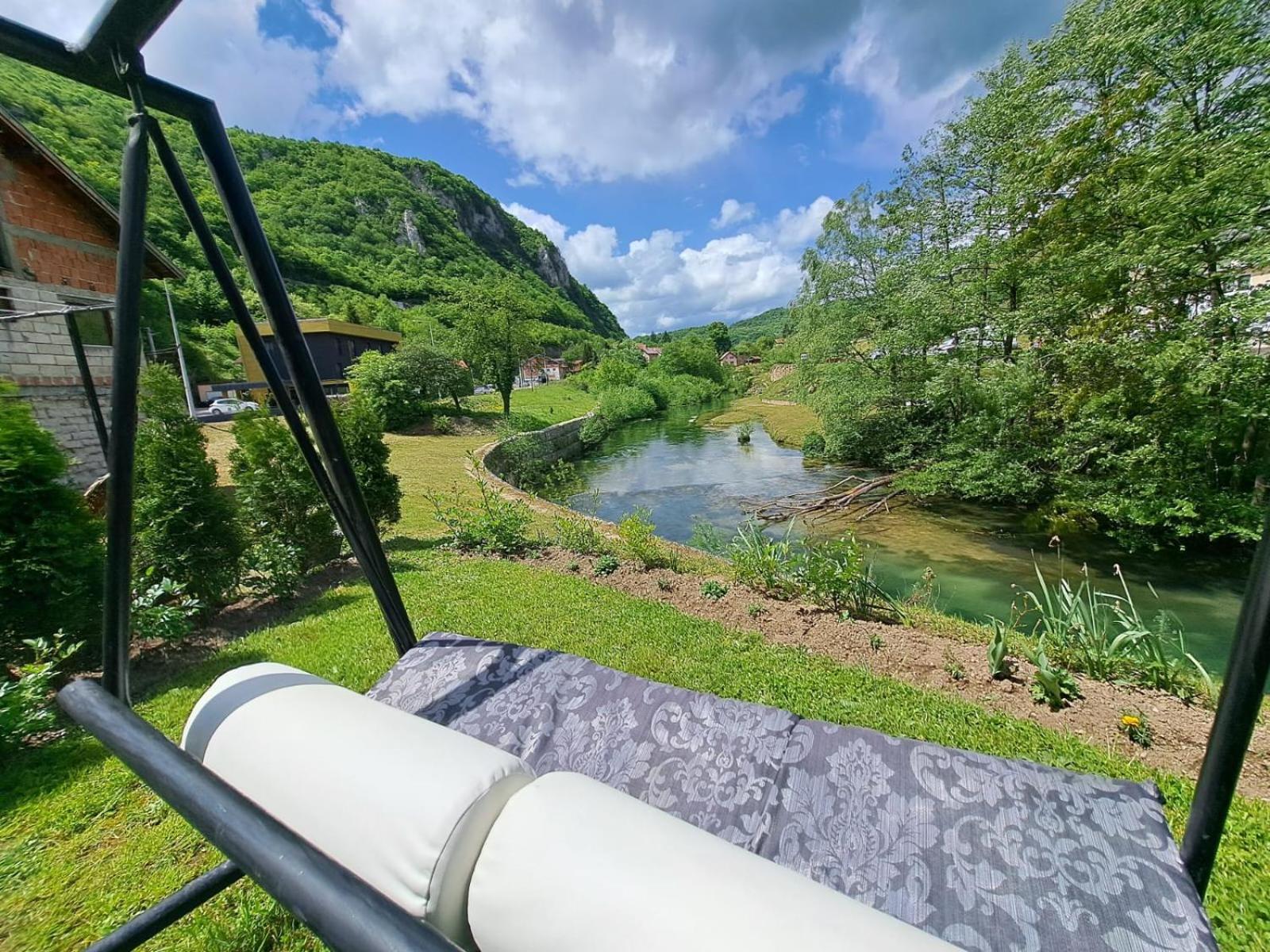 Sobe Zizi Bed & Breakfast Jajce Exterior foto
