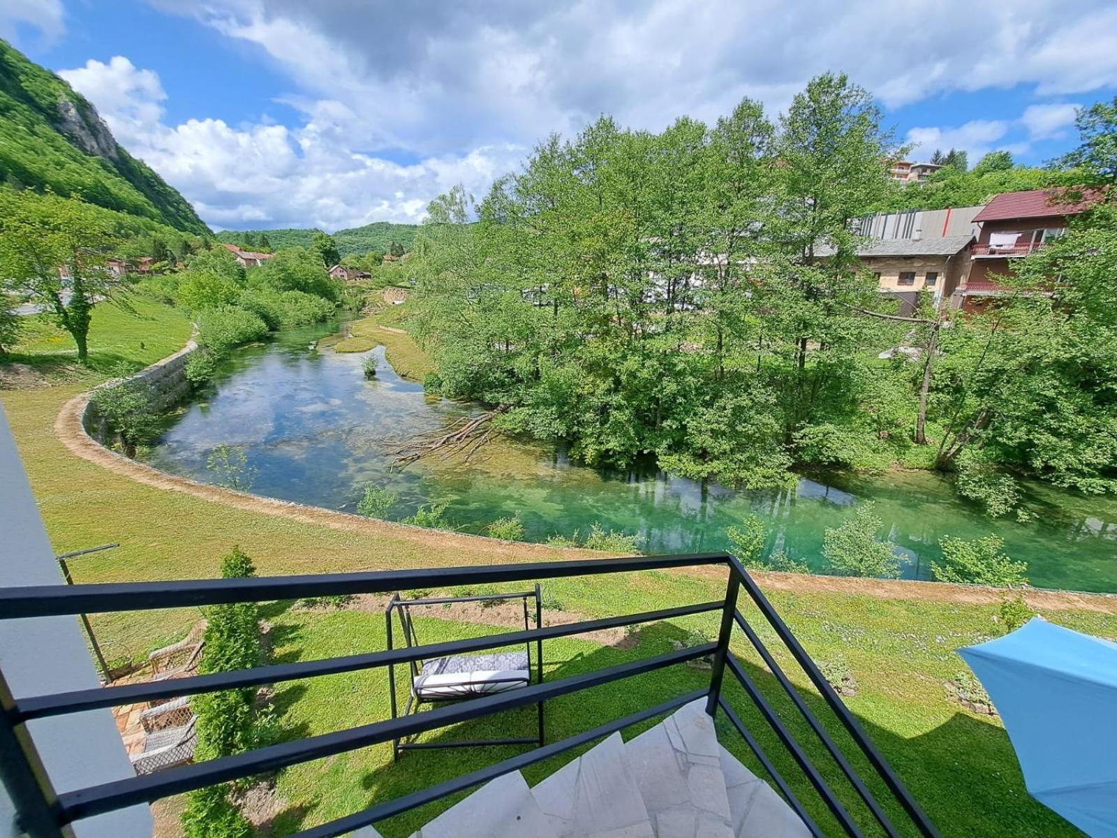 Sobe Zizi Bed & Breakfast Jajce Exterior foto