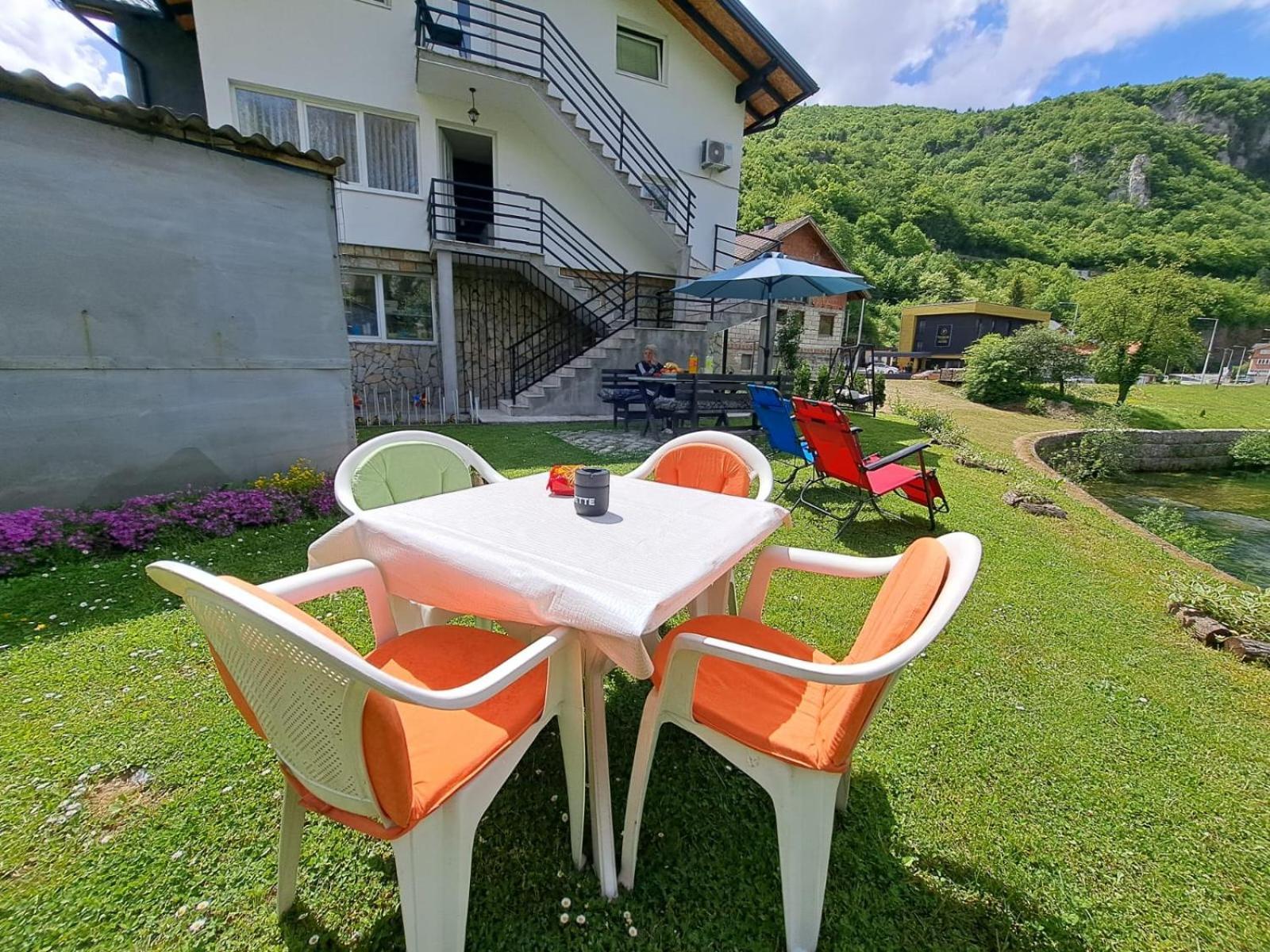 Sobe Zizi Bed & Breakfast Jajce Exterior foto