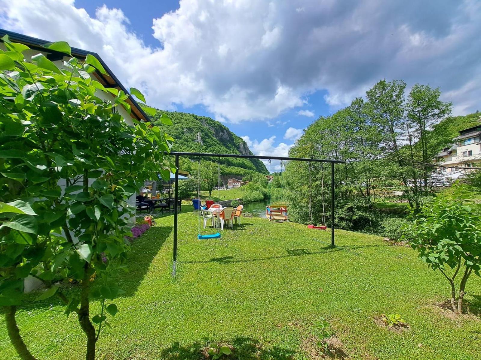 Sobe Zizi Bed & Breakfast Jajce Exterior foto