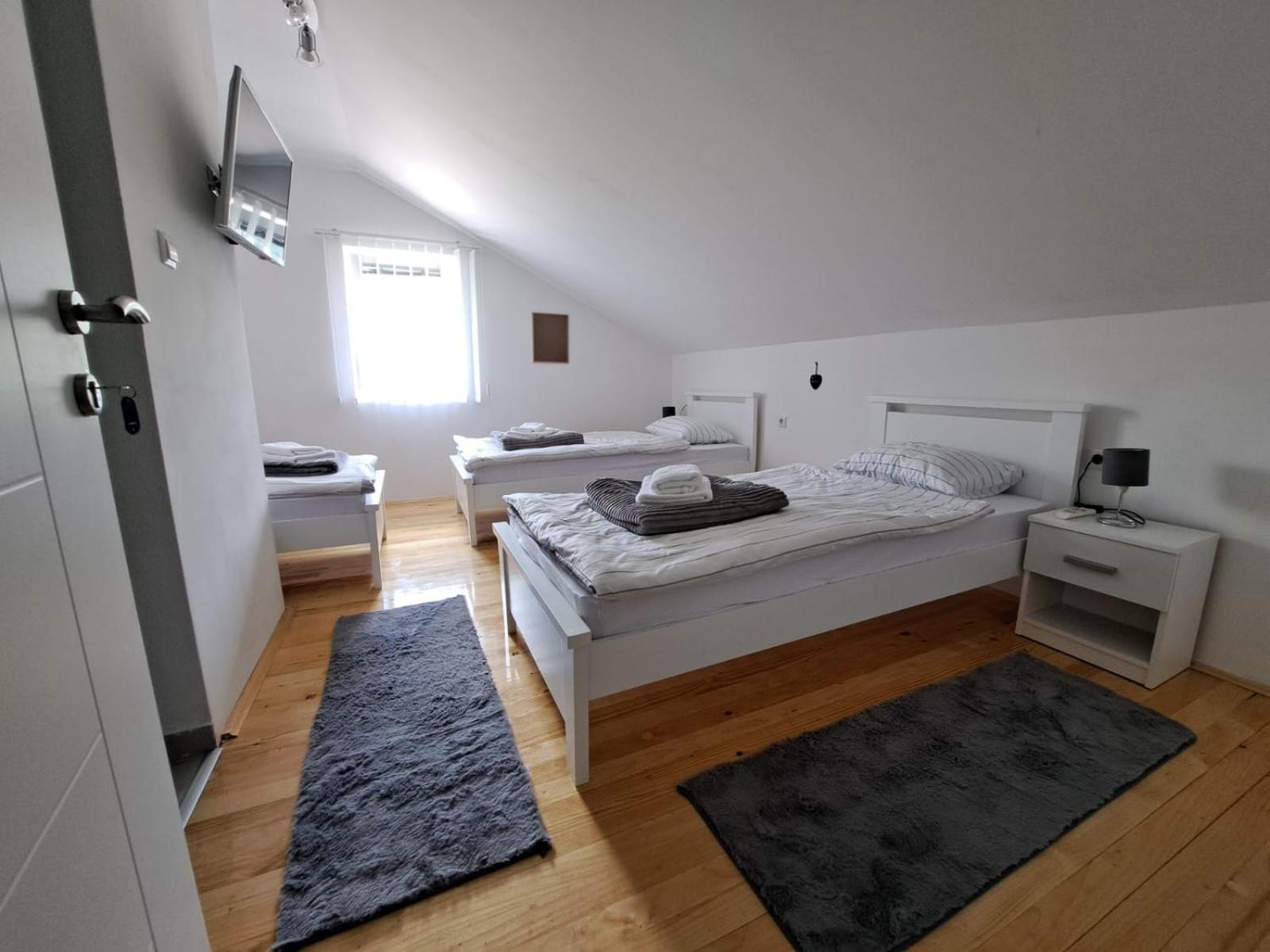 Sobe Zizi Bed & Breakfast Jajce Exterior foto