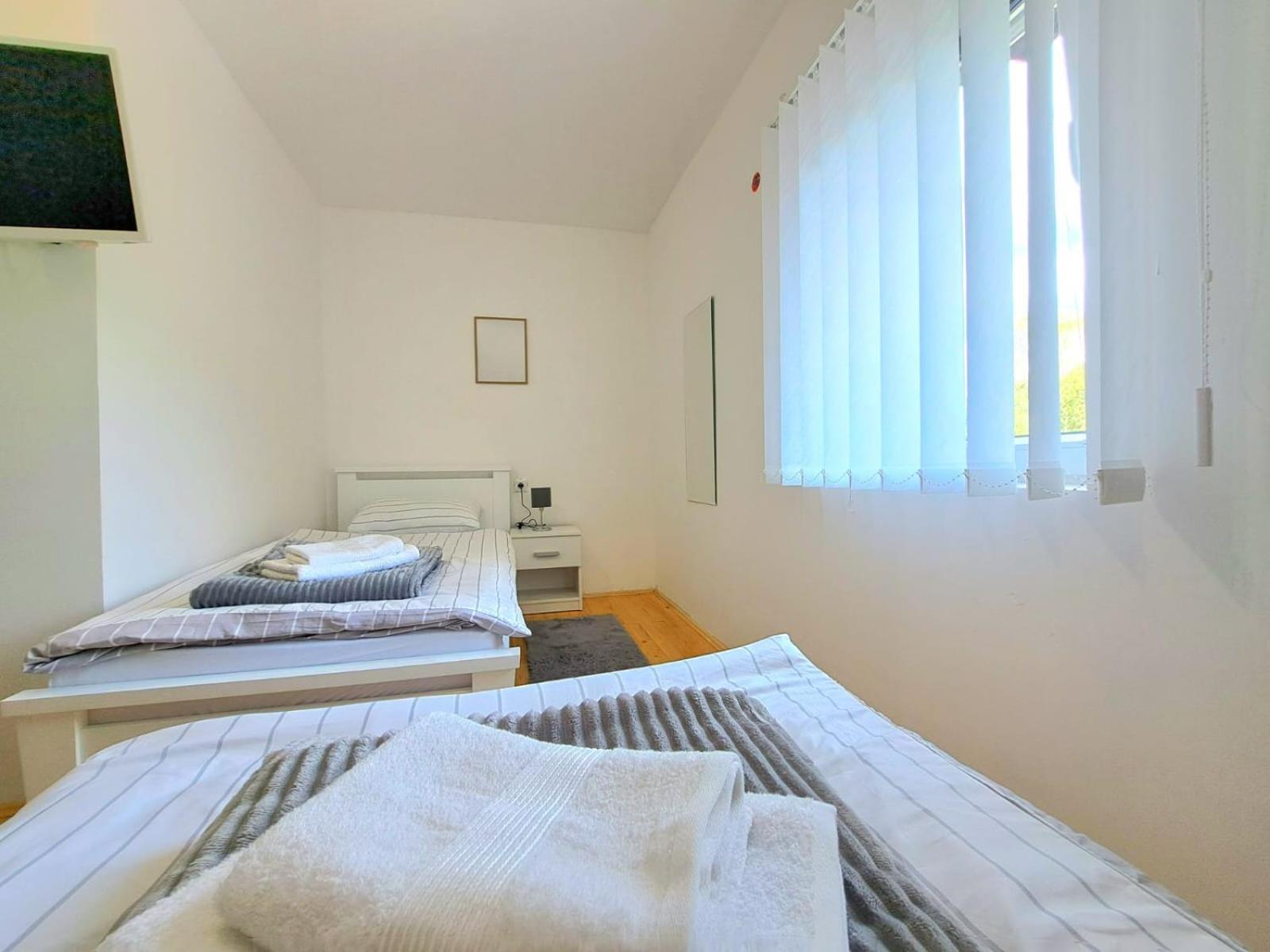 Sobe Zizi Bed & Breakfast Jajce Exterior foto