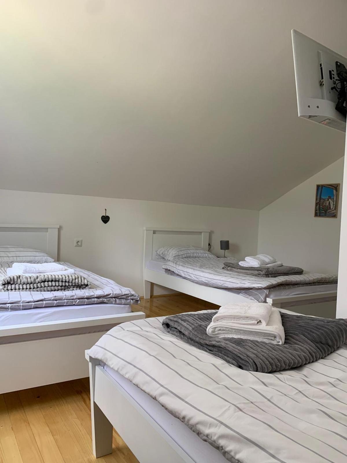 Sobe Zizi Bed & Breakfast Jajce Exterior foto
